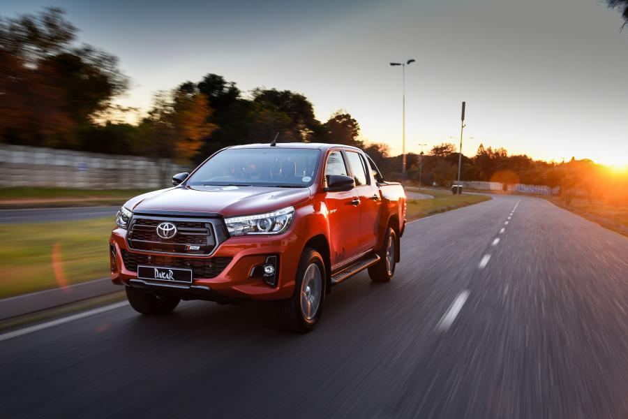  Toyota Hilux Dakar Double Cab 2018 года  (ZA) (фото 14 из 40)